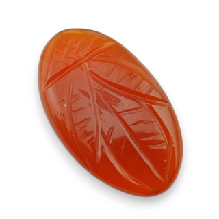 Carnelian carved cabochon 28x17 mm no 82