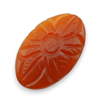 Carnelian cabochon carving 28x18 mm no 87