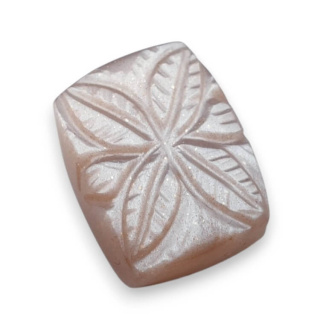 Moonstone peach cabochon carving 19x15 mm no 43