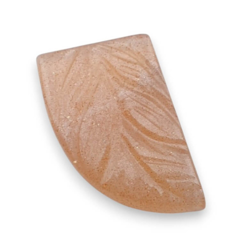 Moonstone peach cabochon carving 21x14 mm no 82 Moonstone peach cabochon carving 21x14 mm no 82