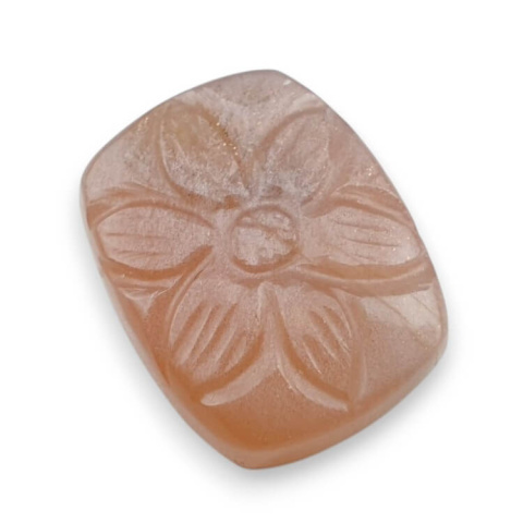 Moonstone peach cabochon carving 22x17 mm no. 50 Moonstone peach cabochon carving 22x17 mm no. 50