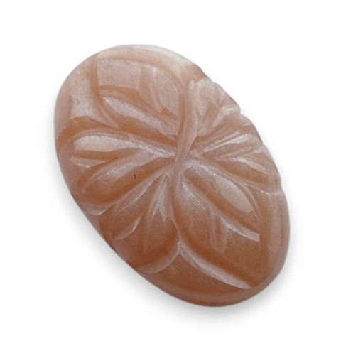 Moonstone peach cabochon carving 23x15 mm no. 64 Moonstone peach cabochon carving 23x15 mm no. 64