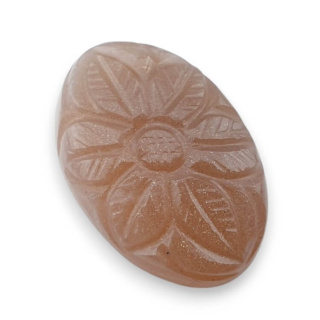 Moonstone peach cabochon carving 26x17 mm no 42