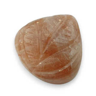Kamień słoneczny kaboszon carving 17x17 mm nr 8