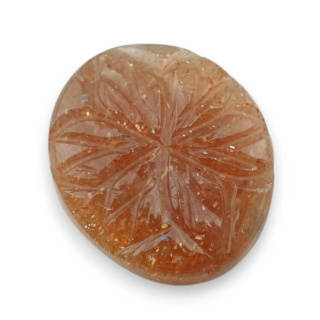 Kamień słoneczny kaboszon carving 20x17 mm nr 27