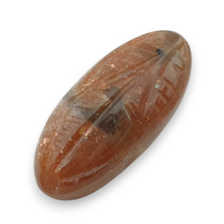 Kamień słoneczny kaboszon carving 28x13 mm nr 44