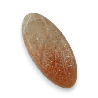Kamień słoneczny kaboszon carving 30x14 mm nr 25