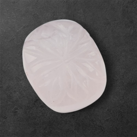 Rose quartz cabochon carving 21x17 mm no 35 Rose quartz cabochon carving 21x17 mm no 35