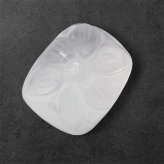 Kwarc różowy kaboszon carving 23x19 mm nr 33