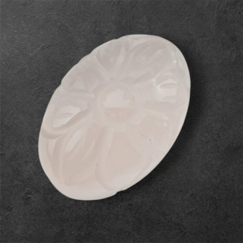 Pink quartz carved cabochon 24x17 mm no 7 Pink quartz carved cabochon 24x17 mm no 7