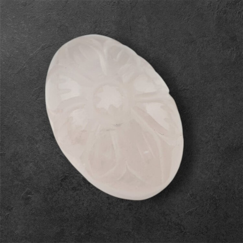Pink quartz carved cabochon 24x17 mm no 7 Pink quartz carved cabochon 24x17 mm no 7