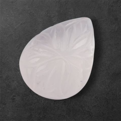 Pink quartz carved cabochon 24x18 mm no 34 Pink quartz carved cabochon 24x18 mm no 34