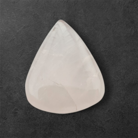 Pink quartz carved cabochon 24x20 mm no 19 Pink quartz carved cabochon 24x20 mm no 19