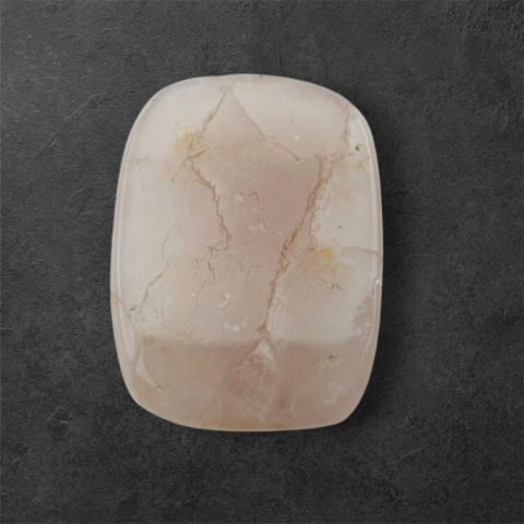 Pink quartz carved cabochon 25x19 mm no 4 Pink quartz carved cabochon 25x19 mm no 4
