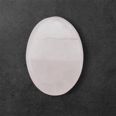 Pink quartz carved cabochon 26x19 mm no 41 Pink quartz carved cabochon 26x19 mm no 41