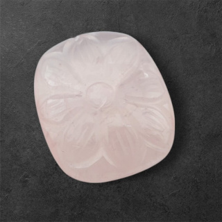 Rose quartz cabochon carving 26x22 mm no. 40
