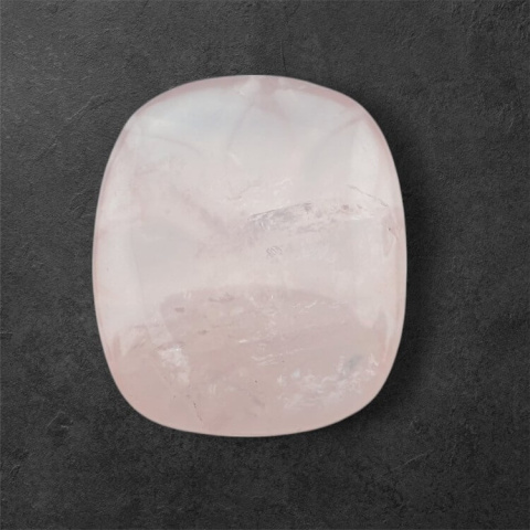 Rose quartz cabochon carving 26x22 mm no. 40 Rose quartz cabochon carving 26x22 mm no. 40