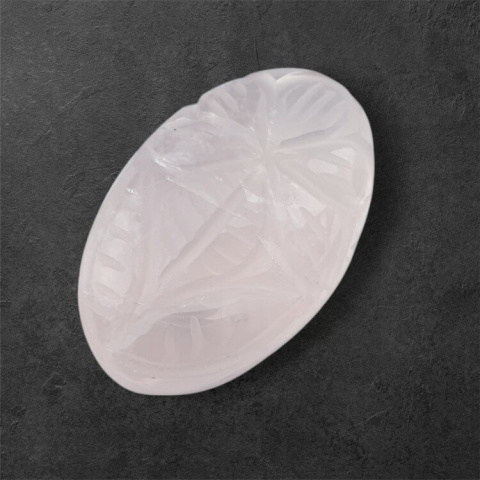 Pink quartz carved cabochon 28x18 mm no 46 Pink quartz carved cabochon 28x18 mm no 46
