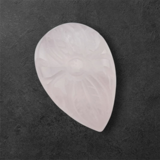 Rose quartz cabochon carving 28x19 mm no. 39