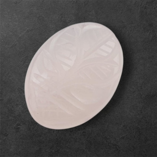 Rose quartz cabochon carving 28x21 mm no 43