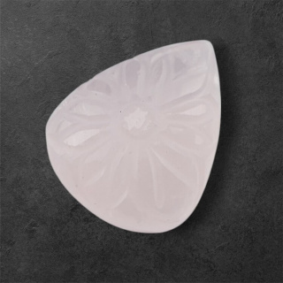 Rose quartz cabochon carving 28x22 mm no. 38