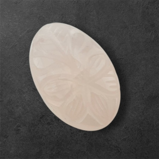 Rose quartz cabochon carving 29x19 mm no 27