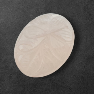 Rose quartz cabochon carving 29x22 mm no 14