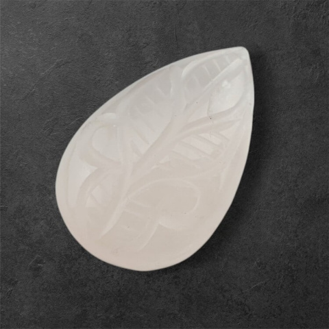 Pink quartz carved cabochon 31x20 mm no 3 Pink quartz carved cabochon 31x20 mm no 3