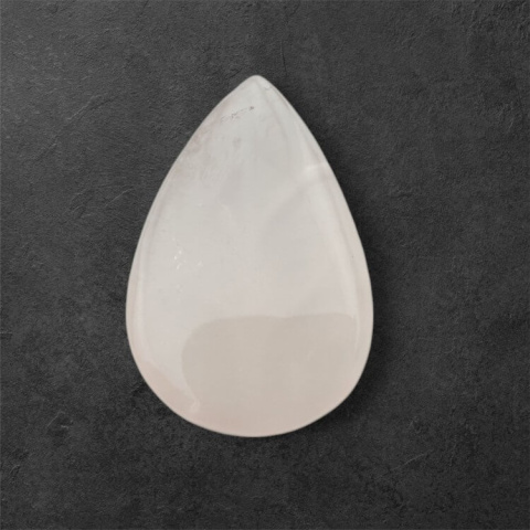 Pink quartz carved cabochon 31x20 mm no 3 Pink quartz carved cabochon 31x20 mm no 3