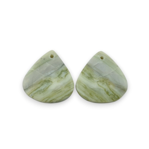 Serpentinite pair of cabochons with hole 19x17 mm no. P897 Serpentinite pair of cabochons with hole 19x17 mm no. P897
