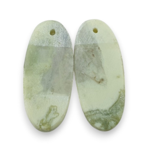 Serpentinite pair of cabochons with hole 28x12 mm no P869 Serpentinite pair of cabochons with hole 28x12 mm no P869