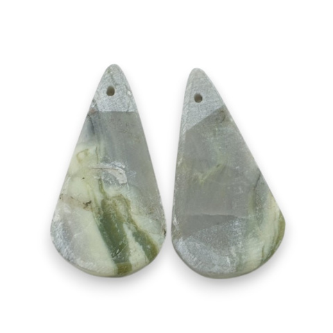 Serpentinite pair of cabochons with hole 30x15 mm no P879 Serpentinite pair of cabochons with hole 30x15 mm no P879