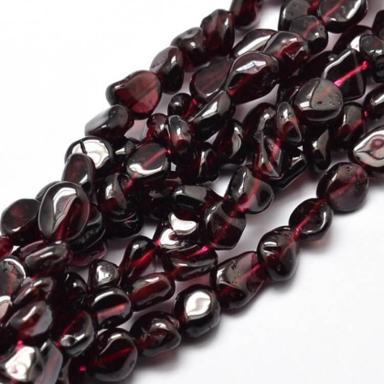 Garnet smooth nugget 5-10 mm strand