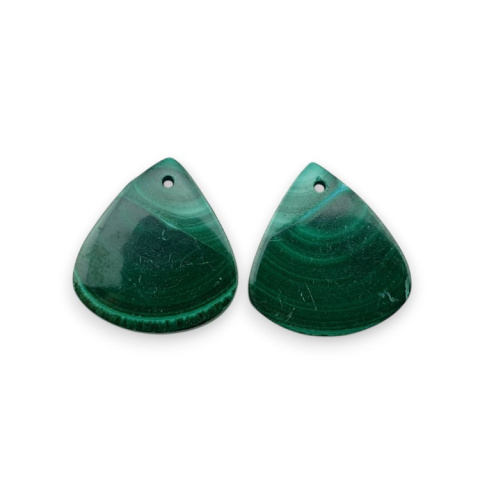 Malachite pair of cabochons with hole 20x19 mm no R59 Malachite pair of cabochons with hole 20x19 mm no R59
