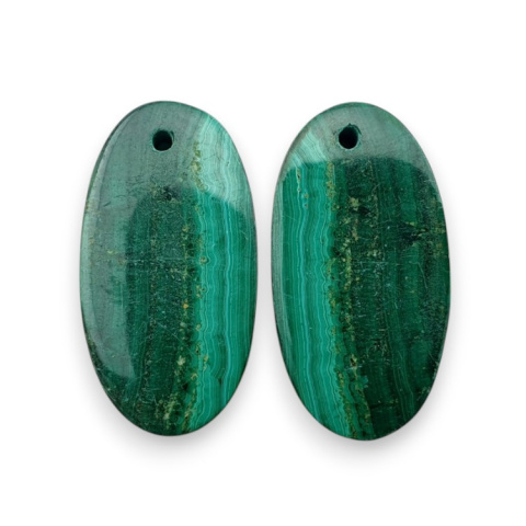 Malachite pair of cabochons with hole 23x12 mm no R68 Malachite pair of cabochons with hole 23x12 mm no R68