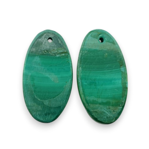 Malachit para kaboszonów z dziurką 25x13 mm nr R58 Malachit para kaboszonów z dziurką 25x13 mm nr R58