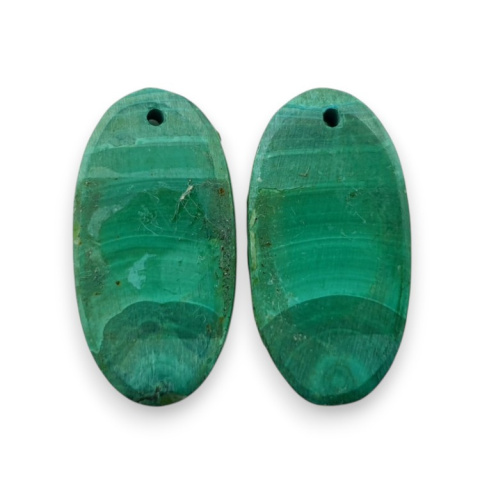 Malachite pair of cabochons with hole 25x13 mm no R67 Malachite pair of cabochons with hole 25x13 mm no R67