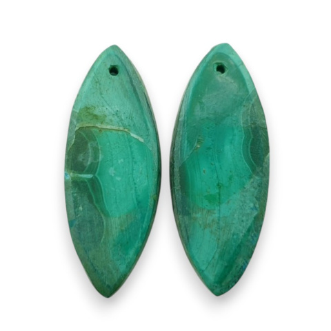 Malachit para kaboszonów z dziurką 33x12 mm nr R55 Malachit para kaboszonów z dziurką 33x12 mm nr R55