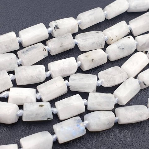 Moonstone irregular cylinder 9-13 mm 2 pcs Moonstone irregular cylinder 9-13 mm 2 pcs