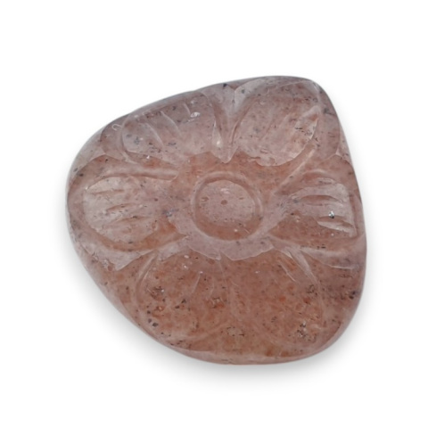 Strawberry quartz carved cabochon 21x20 mm no 46 Strawberry quartz carved cabochon 21x20 mm no 46