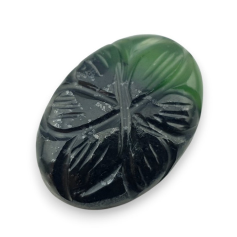 Nephrite carved cabochon 24x18 mm no 82 Nephrite carved cabochon 24x18 mm no 82