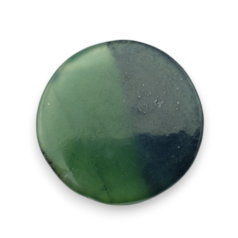 Nephrite carved cabochon fi 26 mm no 55 Nephrite carved cabochon fi 26 mm no 55