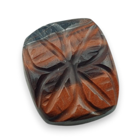 Red tiger's eye carved cabochon 19x16 mm no 76 Red tiger's eye carved cabochon 19x16 mm no 76