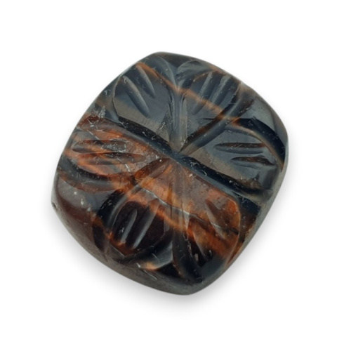 Red tiger's eye carved cabochon 20x18 mm no 31 Red tiger's eye carved cabochon 20x18 mm no 31