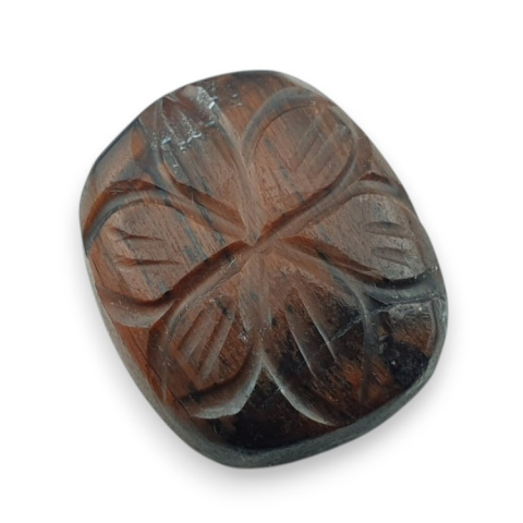 Red tiger's eye carved cabochon 21x17 mm no 27 Red tiger's eye carved cabochon 21x17 mm no 27