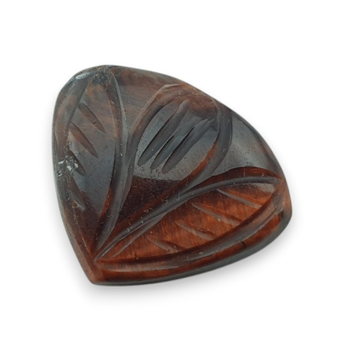 Red tiger's eye carved cabochon 23x19 mm no 77 Red tiger's eye carved cabochon 23x19 mm no 77