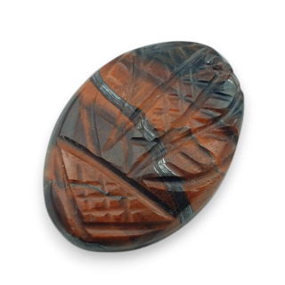 Red tiger's eye carved cabochon 26x18 mm no 41