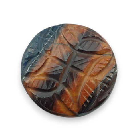 Red tiger's eye carved cabochon fi 23 mm no 11 Red tiger's eye carved cabochon fi 23 mm no 11