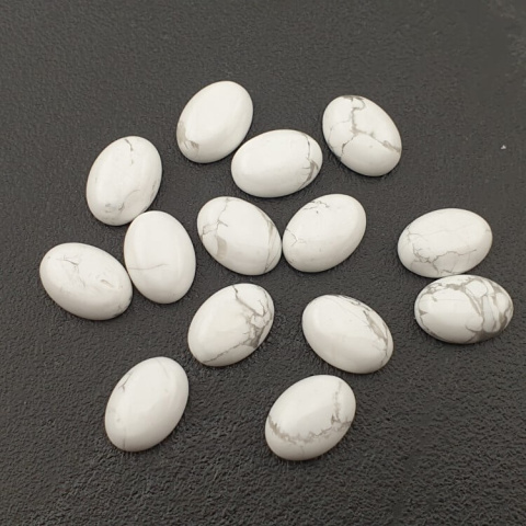 Howlite cobochon 14x10 mm 1 pc Howlite cobochon 14x10 mm 1 pc