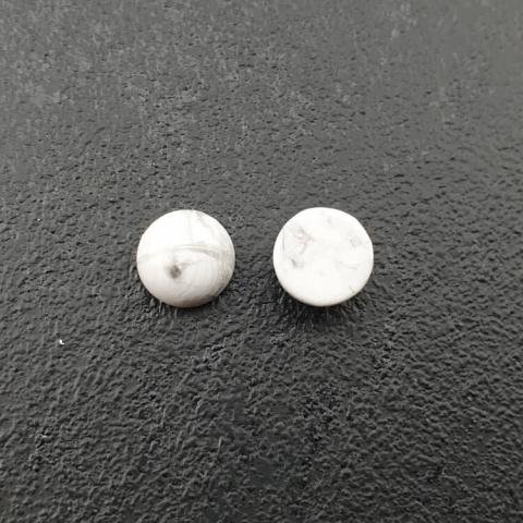 Howlite cabochon dia. 8 mm 1 pc Howlite cabochon dia. 8 mm 1 pc